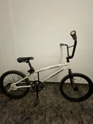 Bicicleta BMX Megamo Blanca