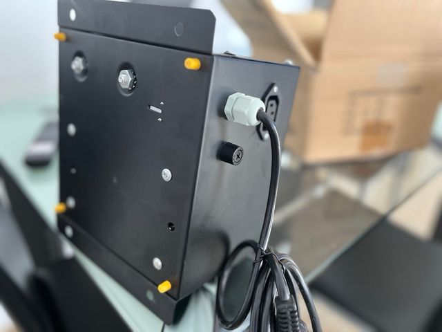 Balastro Negro Metálico