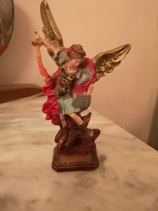 Statua Angelo San Michele