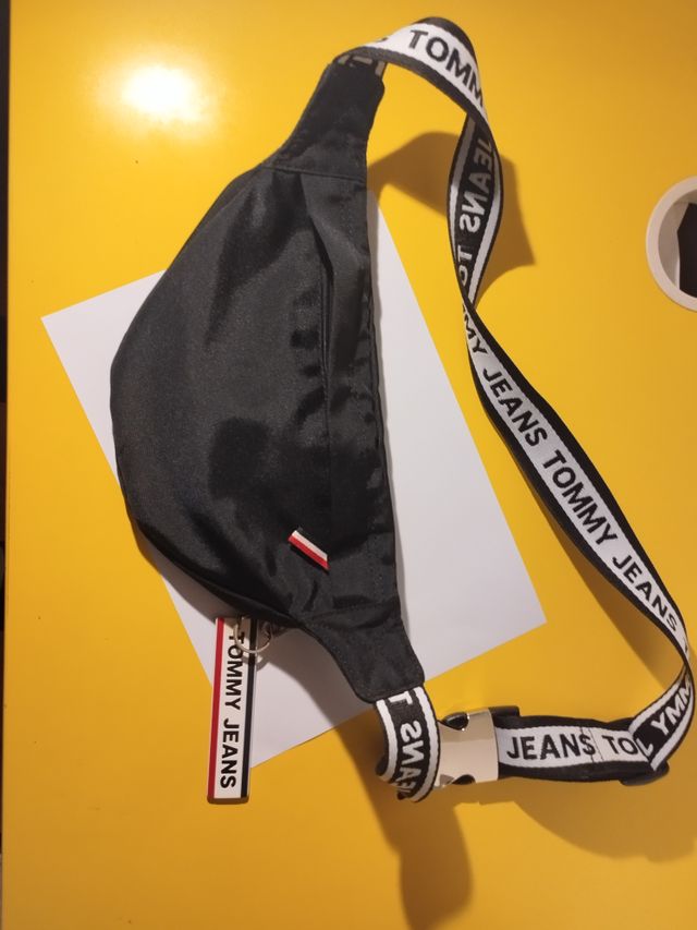 Riñonera Tommy Jeans Negro