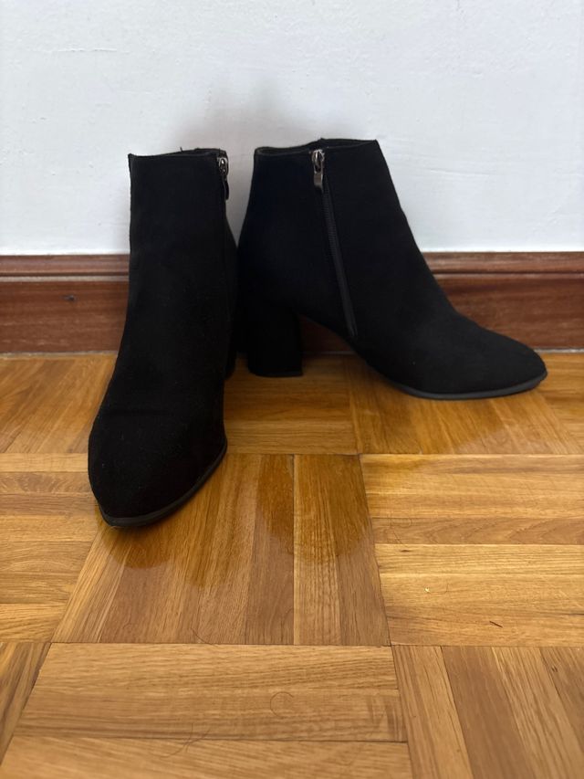 Botines tacón negros