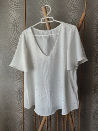 Blusa blanca con topos l