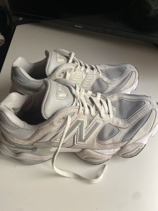 Zapatillas New Balance 9060 Gris Talla 43