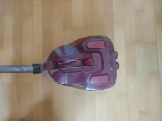 Aspiradora Rowenta Roja