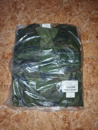Uniforme militar camuflaje Talla 1N a estrenar