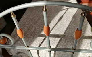 Letto singolo in metallo