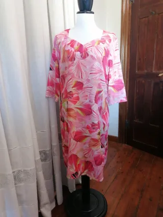 Vestido estampado floral talla L