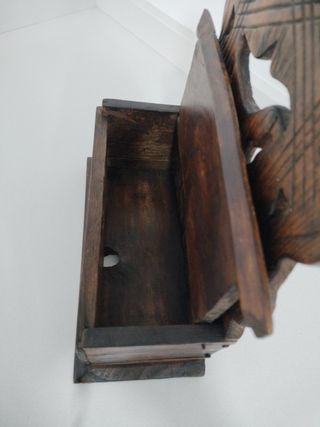 Antica scatola di legno intagliata portasale portaspezie