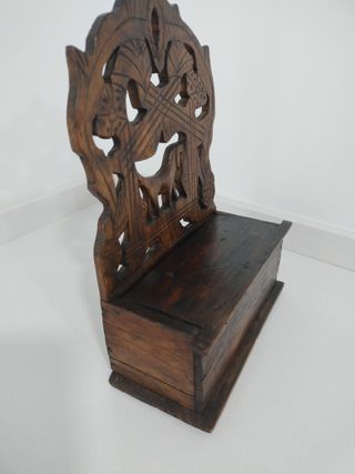 Antica scatola di legno intagliata portasale portaspezie
