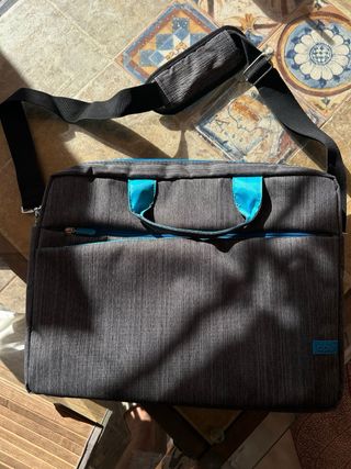 Funda maletín para portátil gris y azul