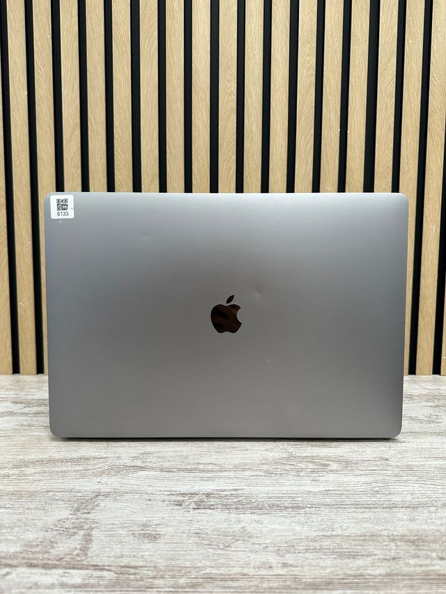MacBook Pro 16" 2019 i9 32gb 1tb SSD
