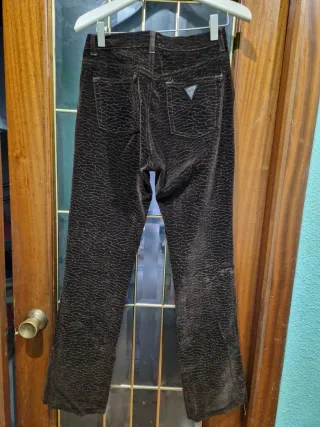 Pantalón pana Guess Talla S/36