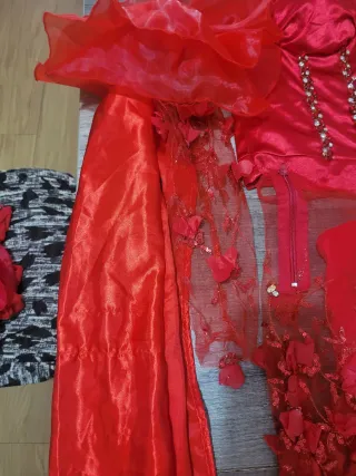 Conjunto Top ,Falda y mangas Fiesta Rojo