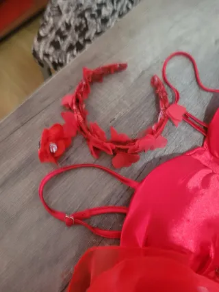 Conjunto Top ,Falda y mangas Fiesta Rojo