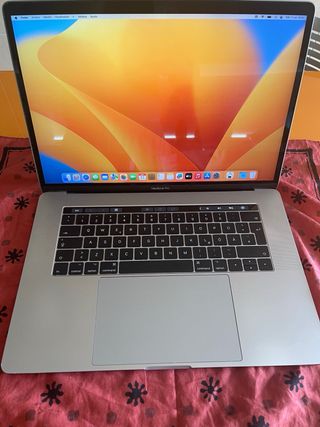 MacBook Pro 15 i7 16GB RAM 500GB SSD