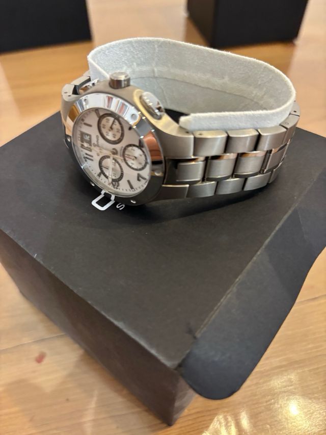 Reloj Candino Swiss Watch a estrenar