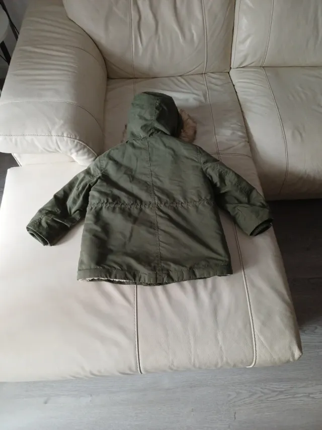 Abrigo verde talla 5 años