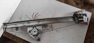 ELEVALUNAS DELANTERO DERECHO MITSUBISHI MONTERO (