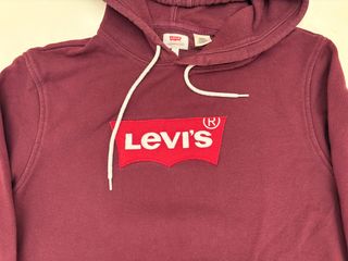 Sudadera Levi's talla M granate con capucha