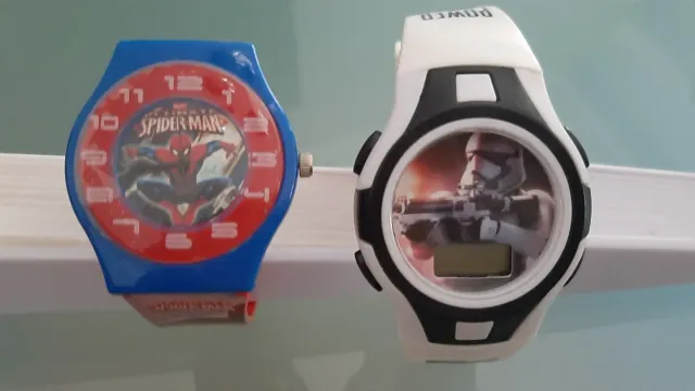 2 Relojes Infantiles Spiderman y Star Wars