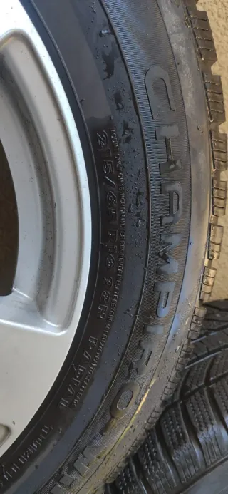 Cuatro ruedas y llantas 