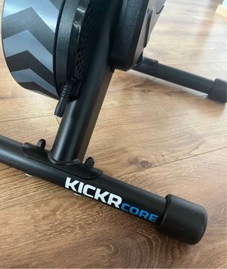 Rodillo Wahoo KICKR CORE con cassette