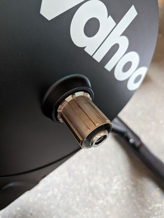 Rodillo Wahoo KICKR CORE con cassette