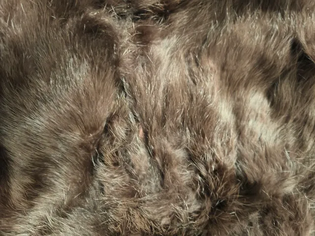 Chaleco de pelo de conejo maron