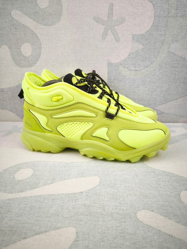 Sapatilhas Adidas Tamanho 39