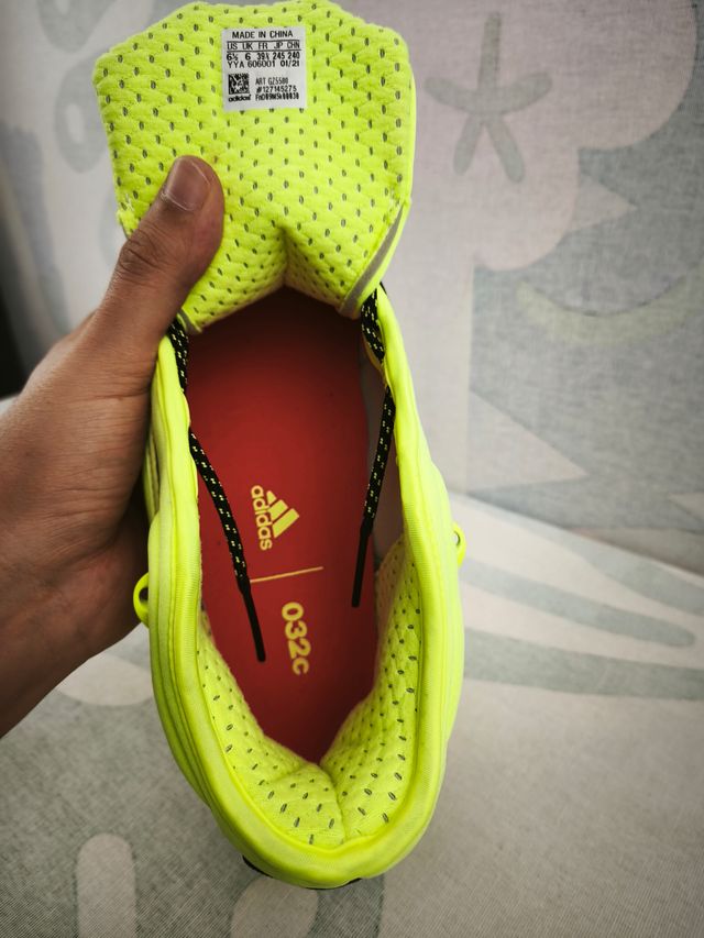 Sapatilhas Adidas Tamanho 39