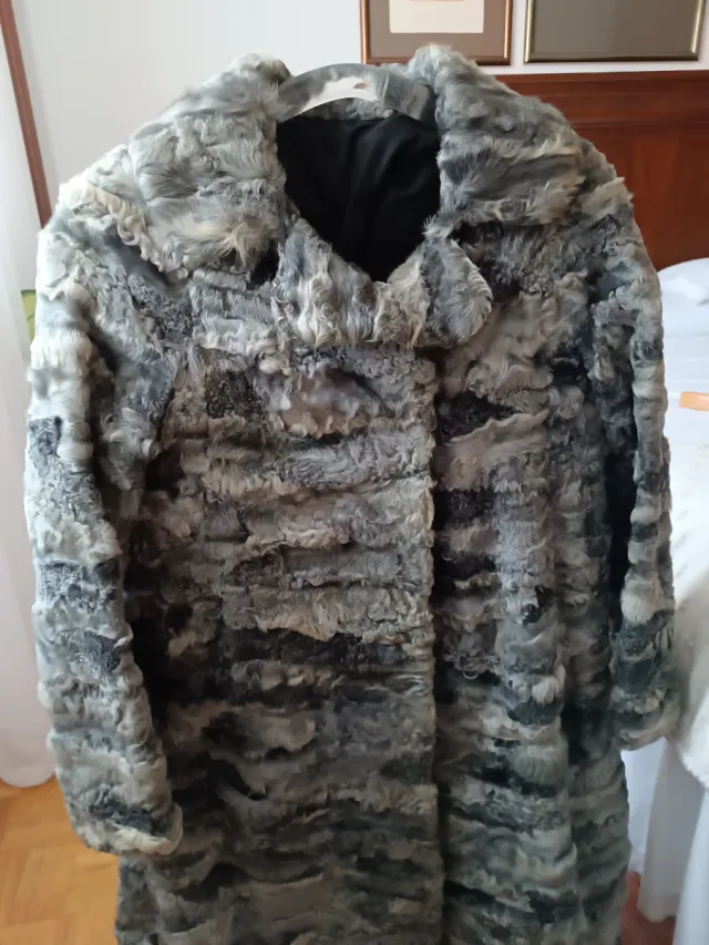 Abrigo Astracán José Fernández Talla M