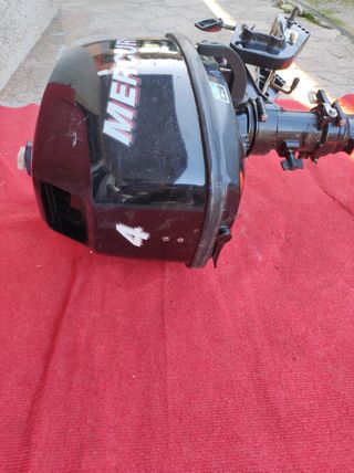 Motor fueraborda Mercury 4 HP 2T