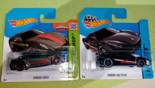 Hot Wheels Ferrari 599XX e 458 Italia