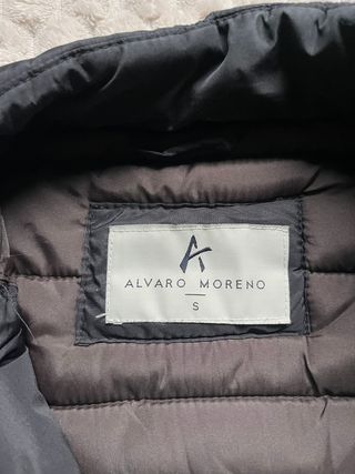 Abrigo negro Alvaro Moreno