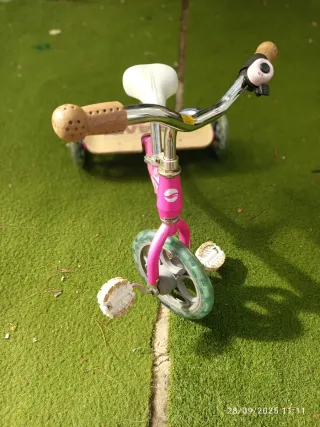 Triciclo niña rosa madera