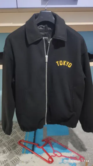 Chaqueta Bershka Tokyo Negra Talla M