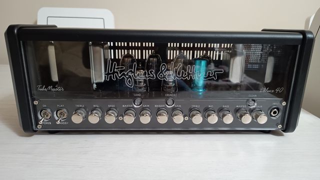 Amplificador Hughes & Kettner TubeMeister Deluxe40