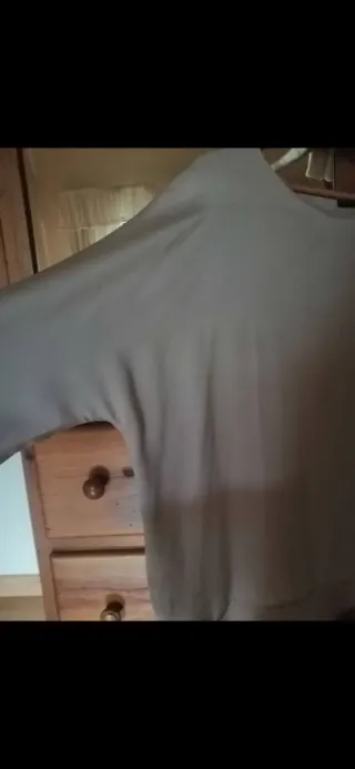 Blusa gris oversize talla M