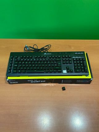 Teclado Corsair K55 RGB PRO - Tecla rota