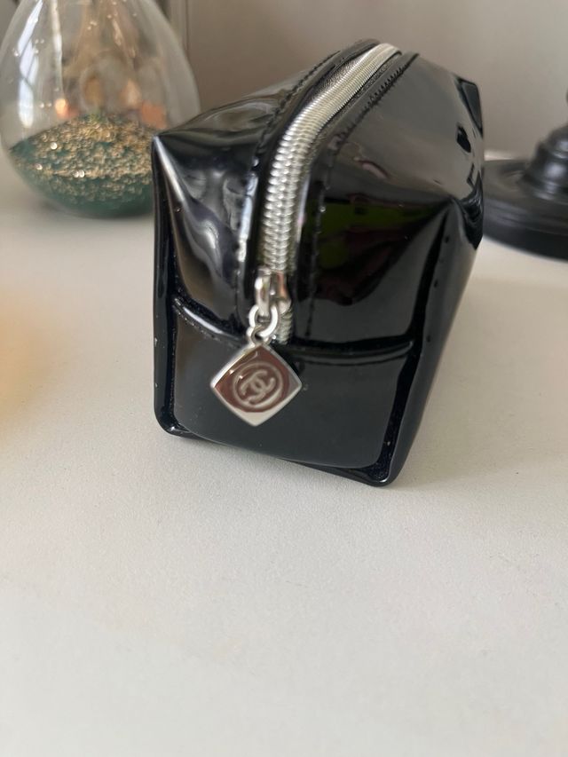 Estuche Chanel Negro