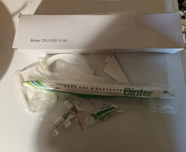 Maqueta Avión Binter CRJ 1000 Snap Fit