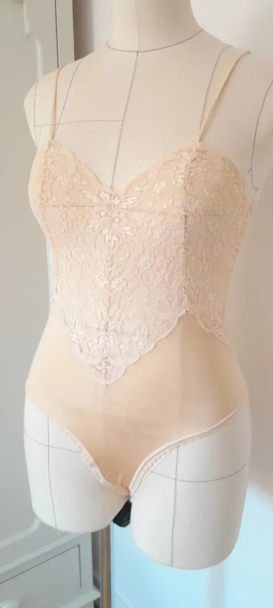 Body de encaje vintage sin usar