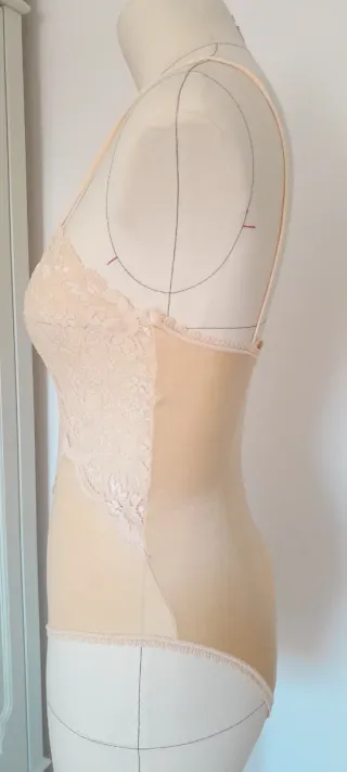 Body de encaje vintage sin usar