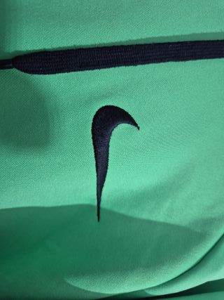 Sudadera Nike Verde Talla XL con Capucha