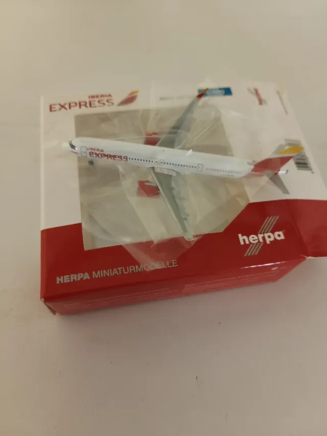 Iberia Express A321Neo 1:500 Herpa