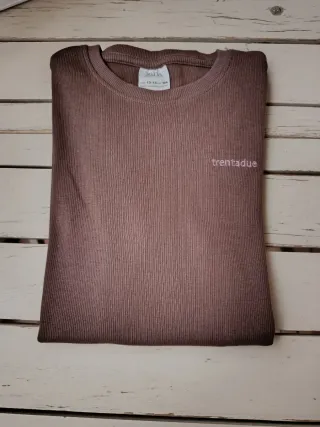 Camiseta Zara manga larga marrón