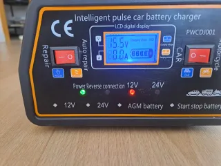 Cargador Baterías Coche 12V-24V