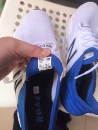 Zapatillas New Balance Blancas y Azules