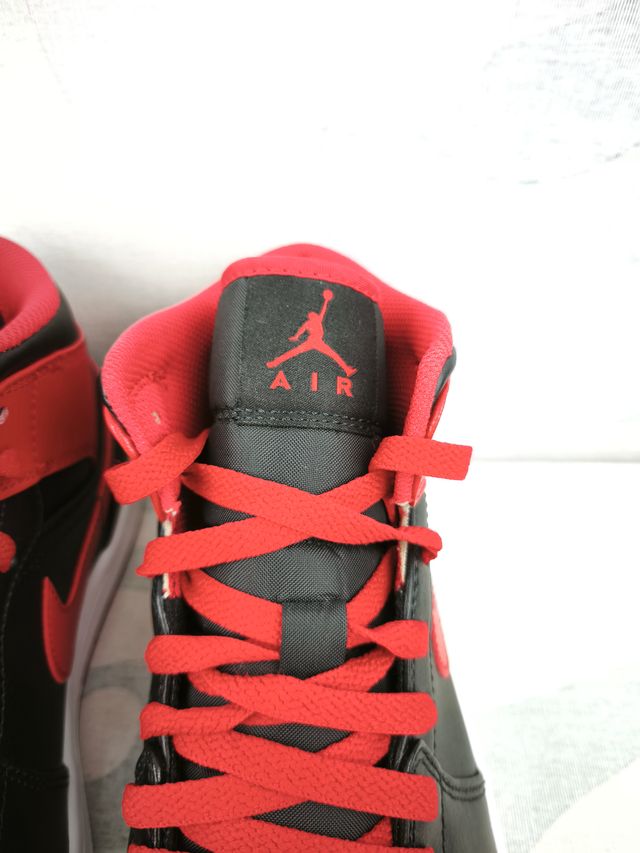 Sapatilhas Nike Air Jordan Mid 41