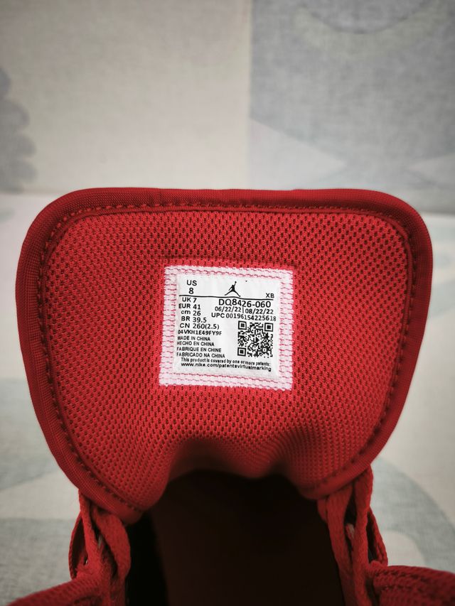 Sapatilhas Nike Air Jordan Mid 41